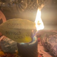 SPELLS TO ATTRACT MONEY OR RICHES THAT WORK VERY FAST BY MAMABUGAGA +27712359384